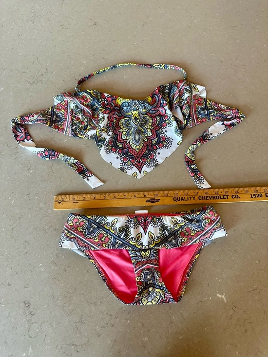 BECCA Other - BECCA Rebecca Virtue Bikini Mixed Size Set Paisley Bandeau Print. Boho Swimsuit